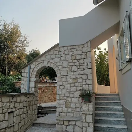Perithia Cottage Holiday home Peritheia